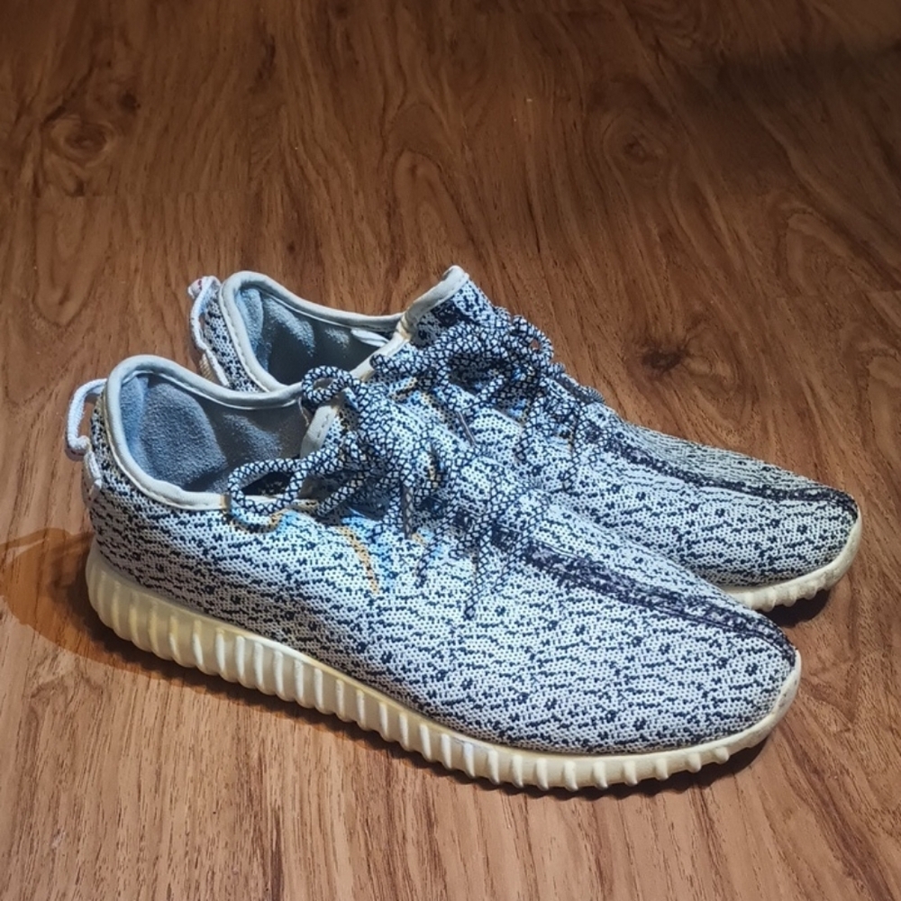 adidas Yeezy Boost 350 V1 Athletic Shoes - Turtle Dove